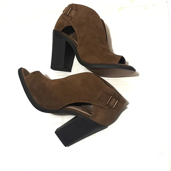 Vince Camuto Bootie Shoes Size 9W New - Picture 4 of 9